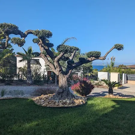 فيلة Villa, 700 M Hyères