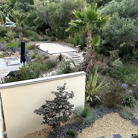 Villa Villa, 700 M