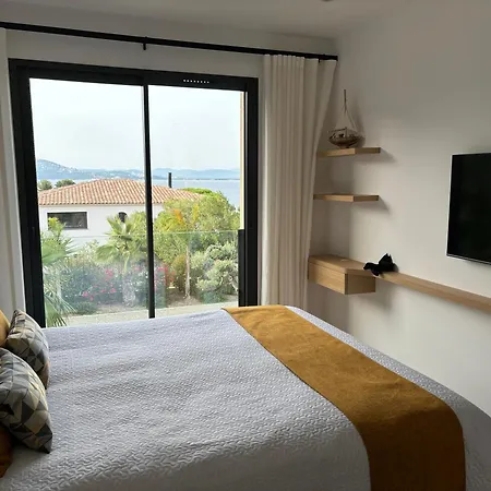 Villa, 700 M فيلة *