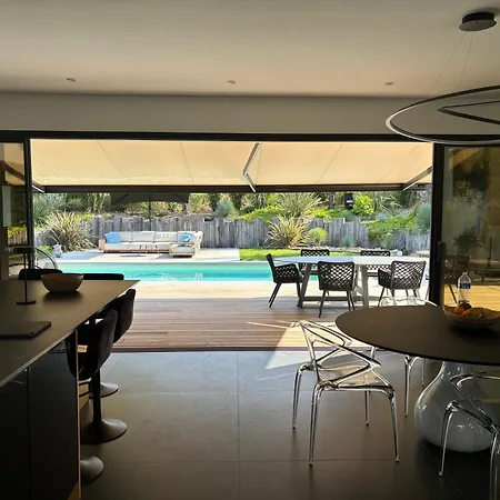 Villa, 700 M Villa Hyères